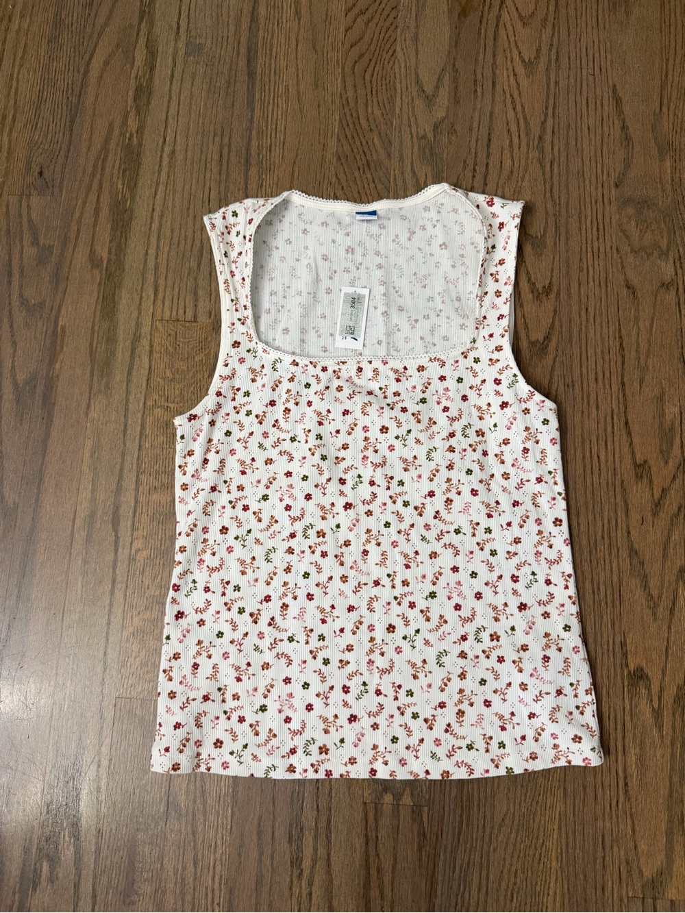 NWT Old Navy Off White Floral Scoop Neck Tank Top with Red and Green Print